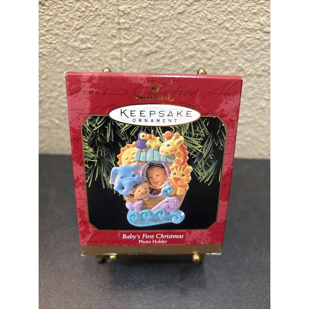 Hallmark Keepsake Ornament~Baby's First Christmas~Noah's Ark~Photo‎ Holder 1999